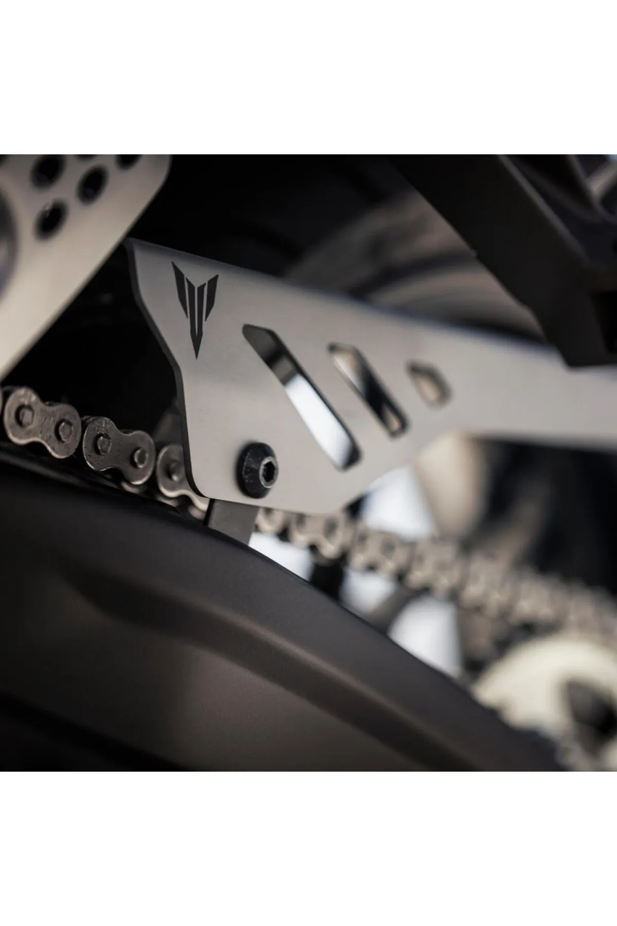 MT 07 ZİNCİR MUHAFAZA ALÜMİNYUM - Resim 3