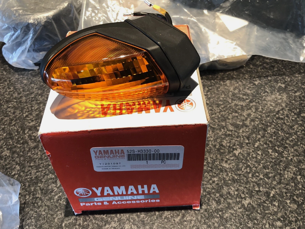 YAMAHA XENTER 150 SOL ARKA SİNYAL KOMPLE