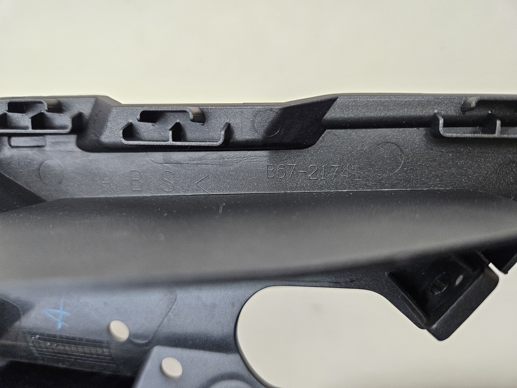 YAMAHA MT-10 SAĞ YAN İÇ KAPAK 2017-2020