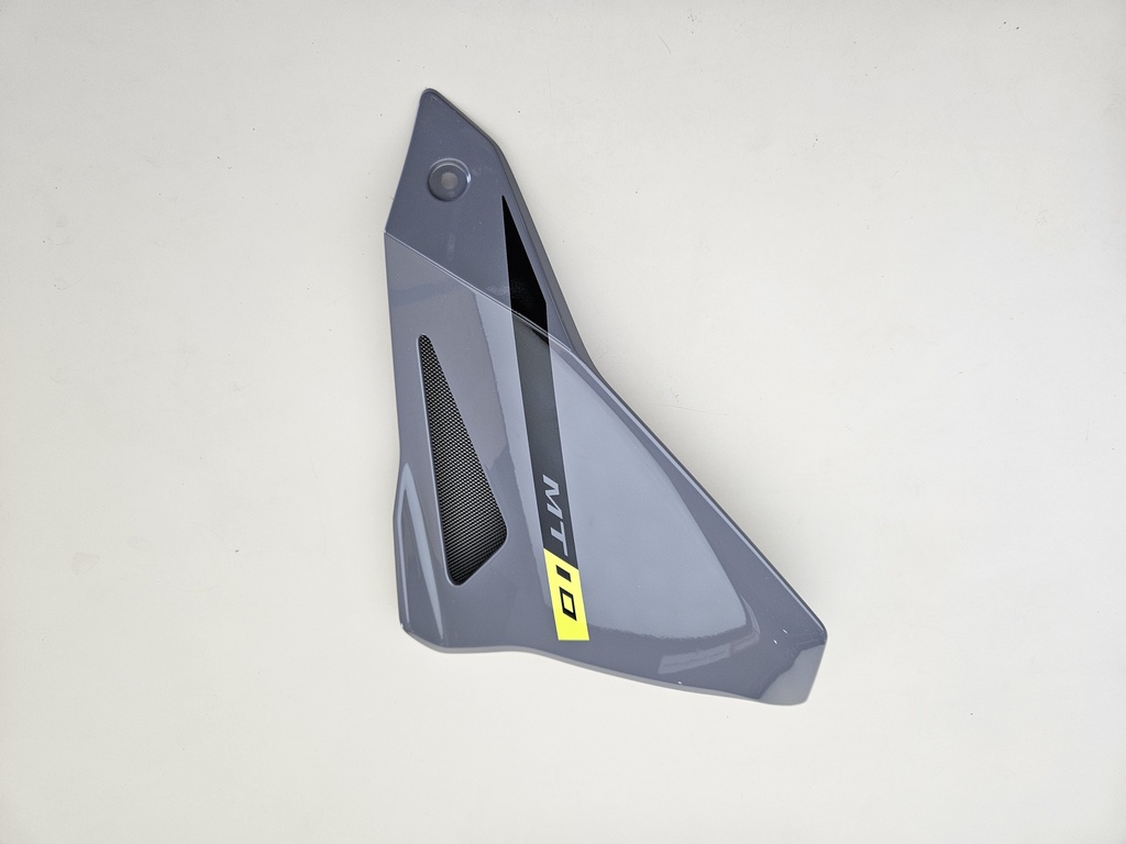 YAMAHA MT-10 SAĞ YAN KAPAK 2016-2020 