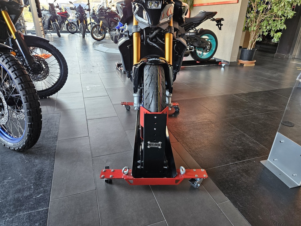 360 DERECE DÖNÜŞLÜ HAREKETİ MOTOSİKLET STANDI