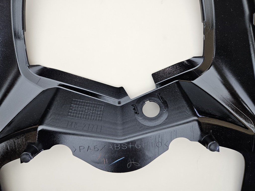 YAMAHA YZF R1 ARKA KUYRUK KARENAJ 2009-2014