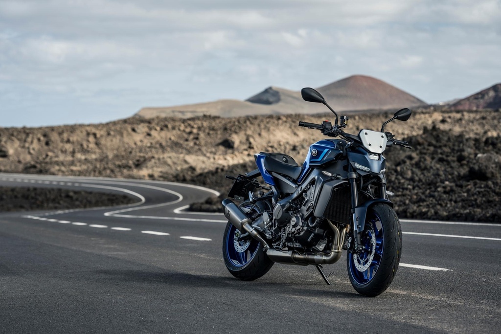 YAMAHA MT09 SPOR ALÜMİNYUM VİZÖR 2024-2026