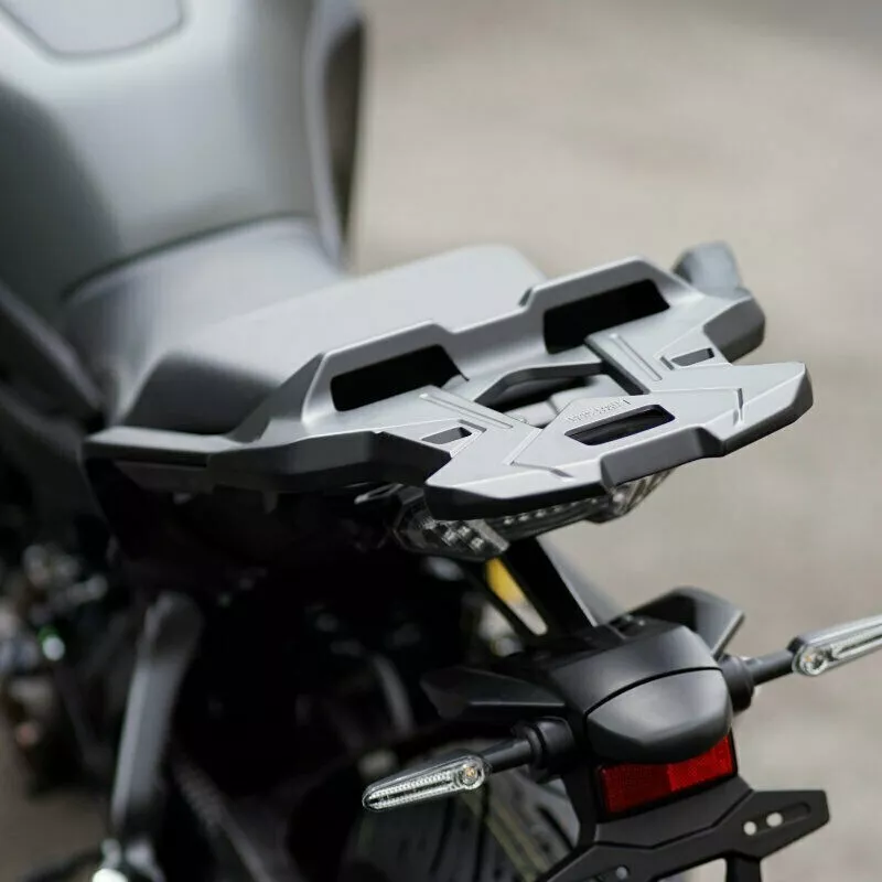 TRACER 7 ARKA ÇANTA TAŞIMA DEMİRİ - Resim 2