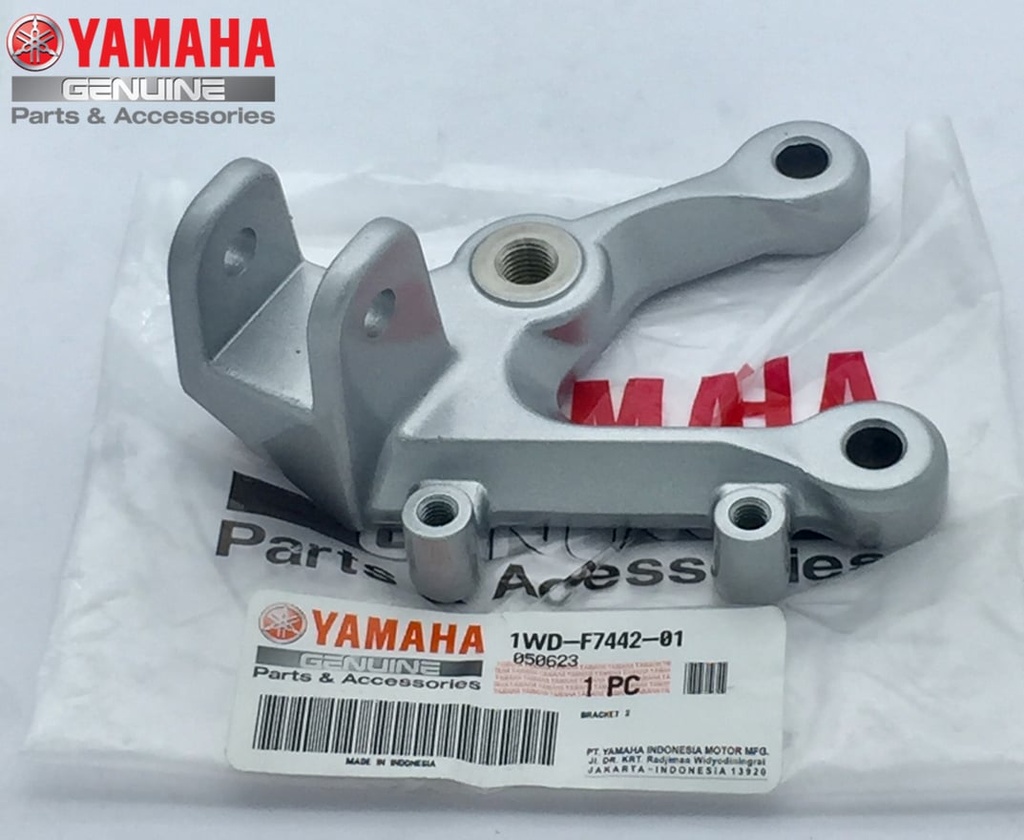 YAMAHA YZF R25 MT25 SOL SÜRÜCÜ BASAK BRAKETİ 2015-2025