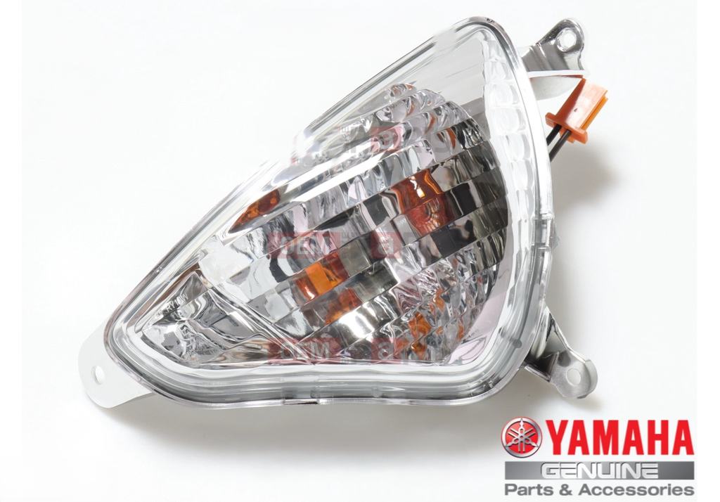 YAMAHA XENTER 150 ÖN SOL SİNYAL KOMPLE