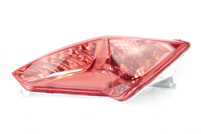 YAMAHA XMAX 250 400 SAĞ ARKA STOP KOMPLE 2014-2017