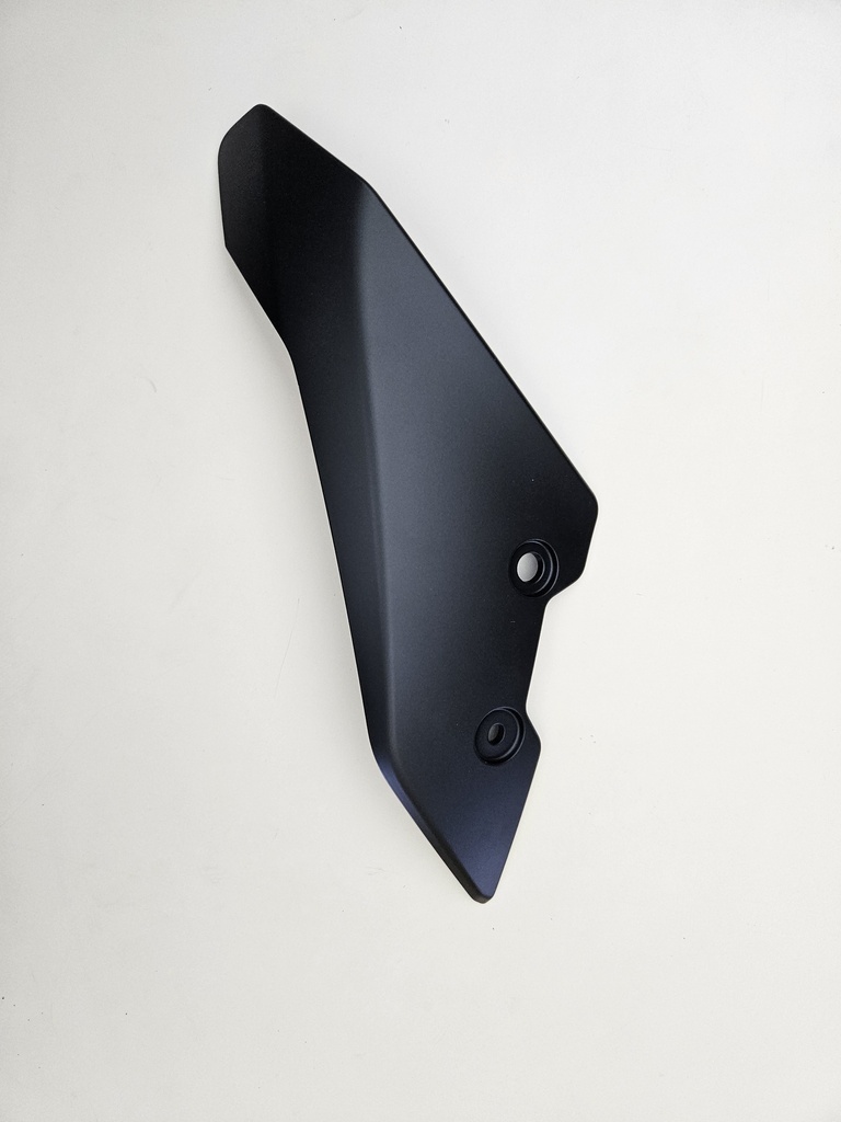 YAMAHA MT-10 FAR ÜST SAĞ KAPAK MAT SİYAH 2016-2020