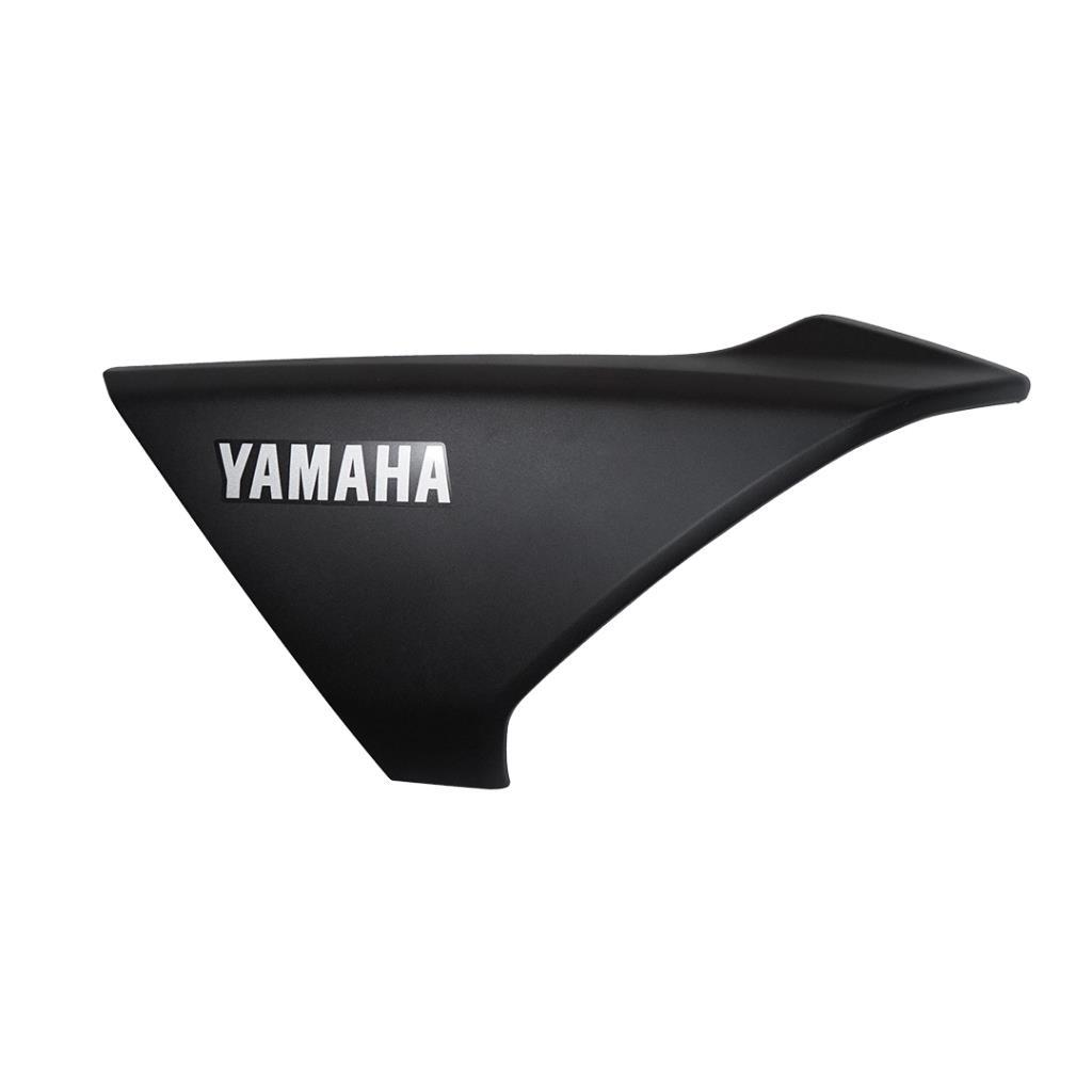 YAMAHA RAYZR 125 ÖN GÖĞÜS SAĞ ARA PARÇA 
